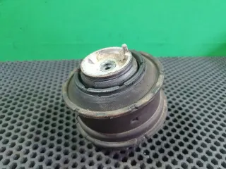  Подушка двигателя Mercedes C W203 Арт 94761685, вид 1