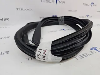 1497673-98,1497673-00,1497674-00 уплотнитель дверного проема Tesla model Y Арт 32638, вид 1
