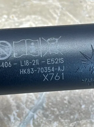 HK83-70354-AJ Амортизатор крышки багажника (3-5 двери) Jaguar F-Pace Арт 42239, вид 6