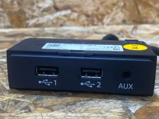 4M0035736A Разъем AUX / USB Audi Q7 4M Арт 39369084, вид 2