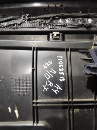  Обшивка двери передней правой (дверная карта) Audi A4 B7 Арт 94784409, вид 7