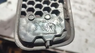 7700428466 Решетка капота Renault Scenic 1 Арт M4167, вид 3