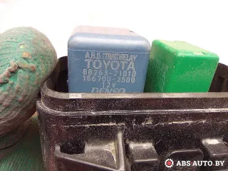 8826321010,1567002500 блок реле Toyota Rav 4 2 Арт A27912, вид 4