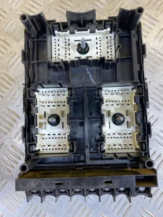 68467637AA, 13748474, DPN35344969, T02002151S5320, 72033AK Блок предохранителей Dodge RAM 5 Арт 167442, вид 2