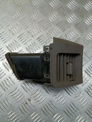 5566060140, 5566060150 Дефлектор обдува салона Toyota Land Cruiser Prado 120 Арт 213711, вид 4