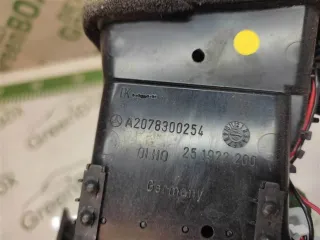 A2078300254 Дефлектор обдува салона Mercedes E C207 Арт 84803, вид 2