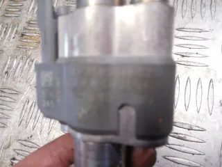 7589048 Форсунка  BMW 3 E90/E91/E92/E93 Арт 43514, вид 3