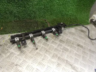 98mf-bc9s93 Форсунка  Ford Focus 2 restailing Арт 43955, вид 1