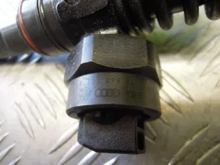 038130073AJ Форсунка  Volkswagen Passat B5 Арт 30365, вид 2