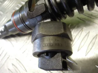 038130073AJ Форсунка  Volkswagen Passat B5 Арт 30366, вид 3