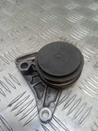 058260511 Кронштейн компрессора кондиционера Volkswagen Passat B5 Арт 59170, вид 4