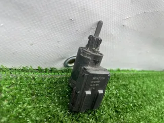 3B0945511A Датчик педали тормоза (лягушка) Volkswagen Passat B5 Арт 169280, вид 3