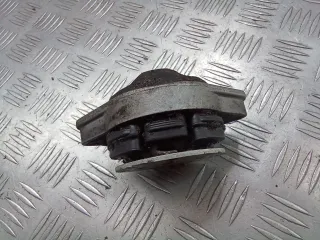 045117061D Подушка крепления кпп Volkswagen Passat B5 Арт 94828302, вид 8