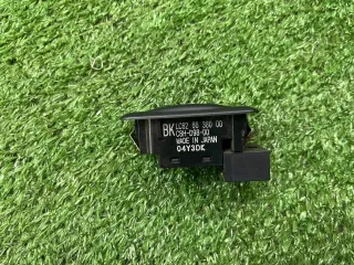 LC626638000 Кнопка стеклоподъемника заднего правого  Mazda MPV 2 Арт 169345, вид 6