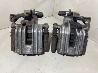  Суппорт тормозной задний левый Volkswagen Passat B5 Арт 94840686, вид 1