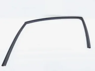 KD5359605M, KD53-59-605M Уплотнитель стекла двери Mazda CX-5 1 Арт ST260954