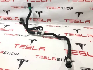 1521493-00-C Патрубок (трубопровод, шланг) Tesla model 3 Арт 99477324, вид 4