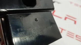 1004518-03-F,1045969-92-C Накладка декоративная на торпедо Tesla model S Арт 9883589, вид 3
