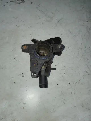 Корпус термостата Ford Transit Custom 2018г.  - Фото 2