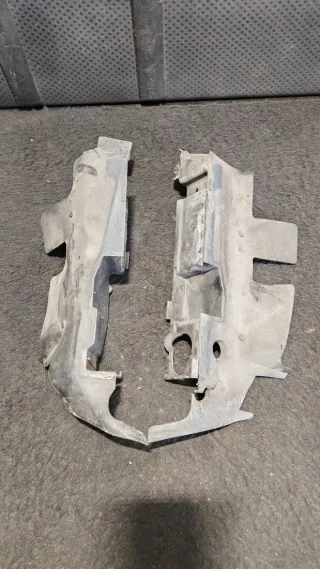 8D0121284,8D0121283 Пыльник радиатора Audi A4 B5 Арт 94852467, вид 1