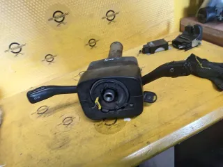  Переключатель подрулевой (стрекоза) Seat Leon 1 Арт 94852463, вид 1