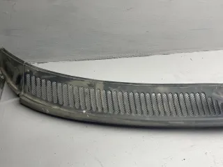Решетка стеклоочистителя (Дождевик) Audi 100 C4 1994г. 4A1805100 - Фото 2