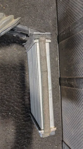 8D1819031 Радиатор отопителя (печки) Audi A4 B5 Арт 94859905, вид 3