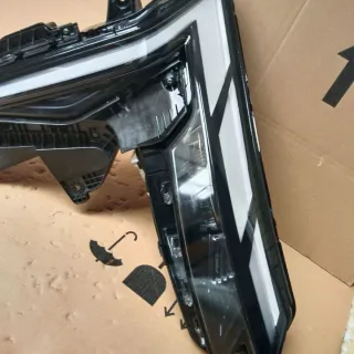 7051051200 Фара передняя правая Geely Atlas 2 Арт 94863037, вид 1