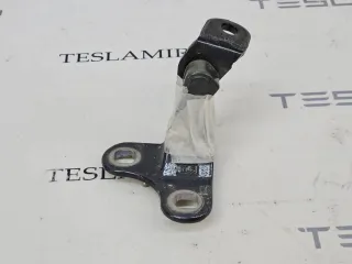 1626078-00 Петля двери нижняя задняя левая Tesla model Y Арт 32795, вид 1
