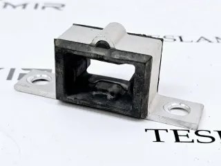 1493996-00,1451878-00 Кронштейн радиатора Tesla model Y Арт 32789