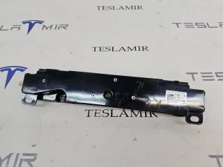 1585601-00,1585601-99 антенна Tesla model 3 Арт 32657_1, вид 1