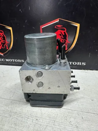 J8A2-14P447-EE Блок ABS Land Rover Range Rover Velar Арт 42453, вид 2