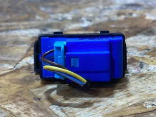 7E09621258 Кнопка центрального замка Volkswagen Transporter T6 Арт 39369242, вид 4