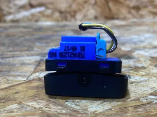 7E09621258 Кнопка центрального замка Volkswagen Transporter T6 Арт 39369242, вид 7
