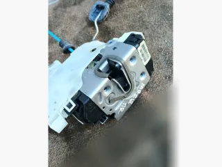 A2047201835 Замок двери передней правой Mercedes E W212 Арт 140510962, вид 2