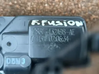 2S6T432A98AE Активатор замка багажника Ford Fusion 1 Арт 146528432, вид 3