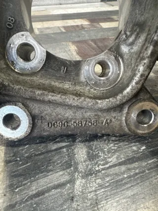 DG9C5B758A Кулак задний правый Ford Mondeo 5 Арт 94903858, вид 3