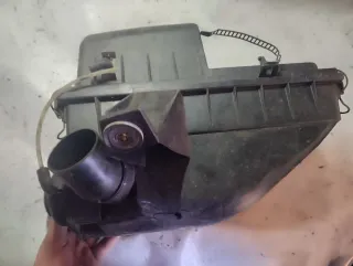  037129607A,859129320 Корпус воздушного фильтра Audi 80 B4 Арт SP-94913018