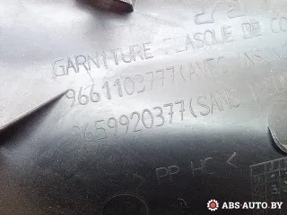 9659920377,9661103777 Накладка декоративная на торпедо Peugeot 308 1 Арт A28421, вид 5