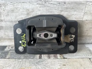 DG937M121EA Подушка крепления кпп Ford Mondeo 5 Арт 94927550, вид 1