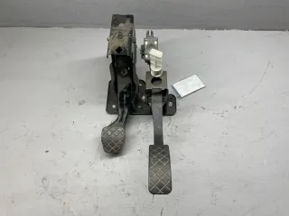 1J1721130,1J1721651A,1J1721111A,1J1721511C Педальный узел Audi A3 8L Арт 94928970, вид 1