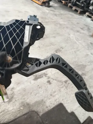 1K1721059CH Педаль сцепления Volkswagen Golf 5 Арт 94929919, вид 1