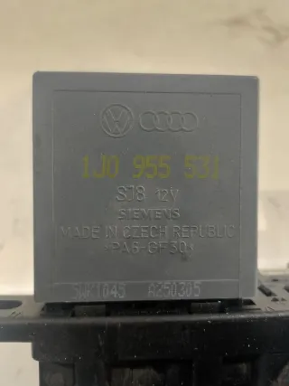 1J0 955 531 Реле стеклоочистителей (дворников) Volkswagen Passat B5 Арт 94930063, вид 1