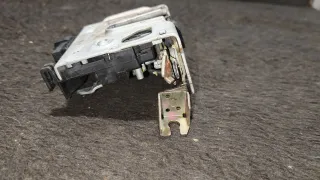 8D1837015 Замок двери передней левой Audi A4 B5 Арт 94937750, вид 3