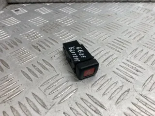 MR270315 Кнопка аварийки Mitsubishi Space Star 1 Арт 31211893799