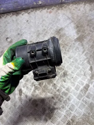 E5T51071 Расходомер Mazda 626 GE Арт 94951983, вид 2