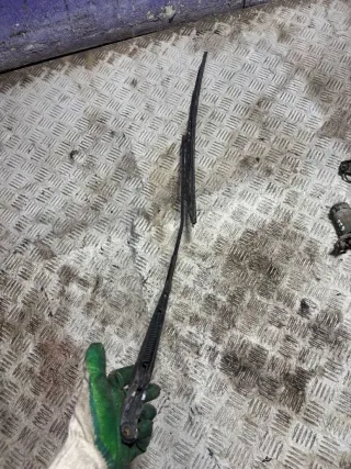  Щеткодержатель задний Mazda 626 GE Арт 94952453, вид 3