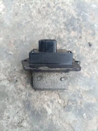 GA5R61B15C Сопротивление печки Mazda 626 GE Арт 94953011, вид 1
