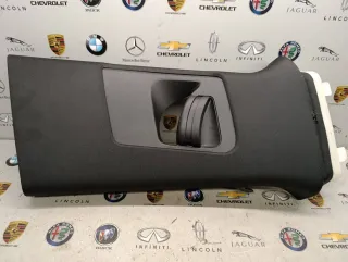 95B867294 Обшивка стойки центральной правой Porsche Macan restailing Арт P10-1086-3, вид 1