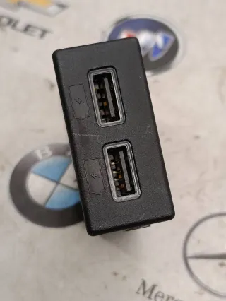01561397270 Разъем AUX / USB Alfa Romeo Stelvio Арт 983-317-2, вид 4